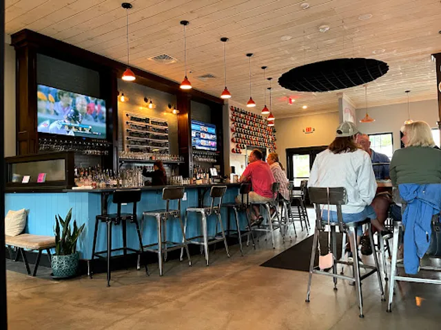 Dunstan Tap And Table