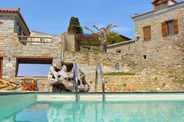 The House of Prince - Traditional Mansion with pool & spa