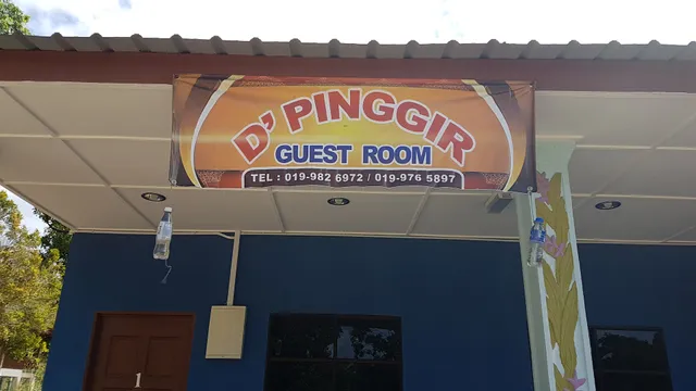 D'Pinggir Guestroom