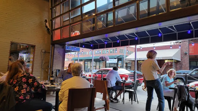 Luke Wholey's Wild Alaskan Grille