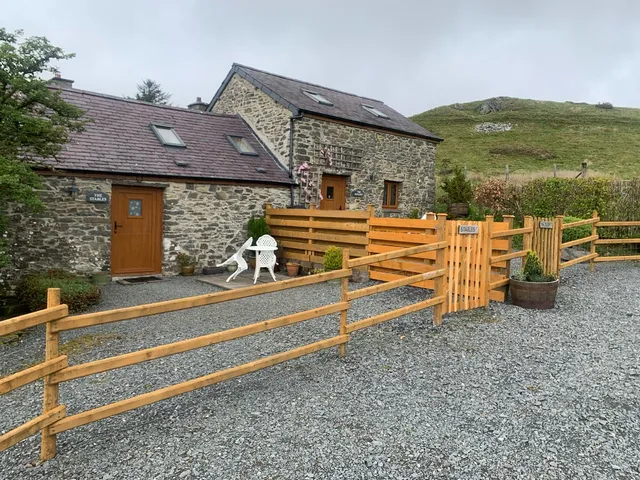 Tanyresgair Cottages