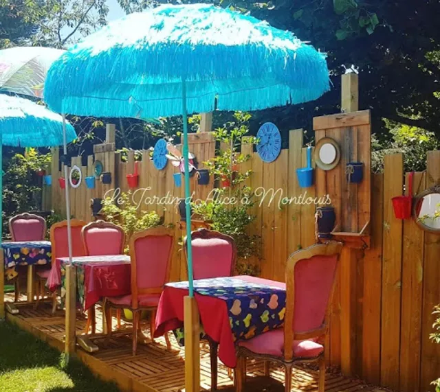 Association LE RELAIS LE LOIR A VELO dans le Jardin d Alice