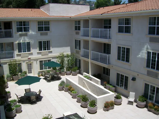 Scholl Canyon Estates Gracious Retirement Living