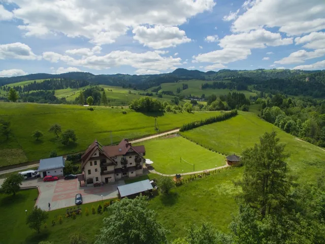 Rooms "Over the Black Water"