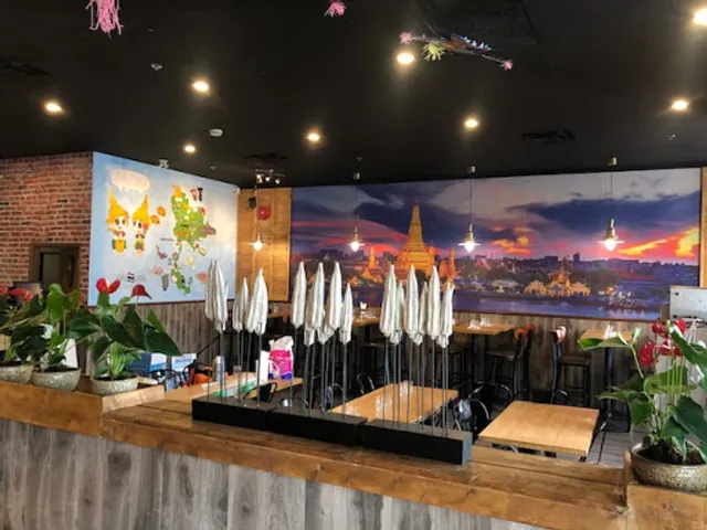 Jatujak Thai Restaurant - Steeles Ave East