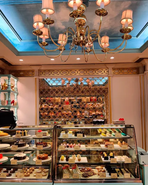 LA Patisserie And Deli