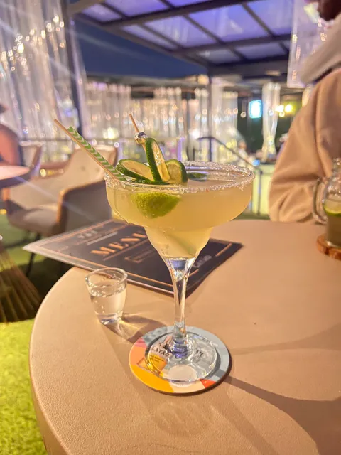 Y&T Cocktail Bar And Creperie