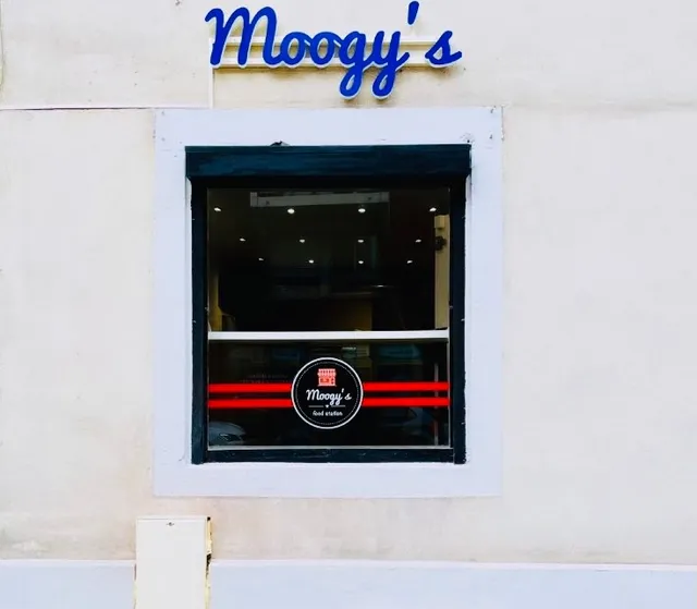 Moogy's