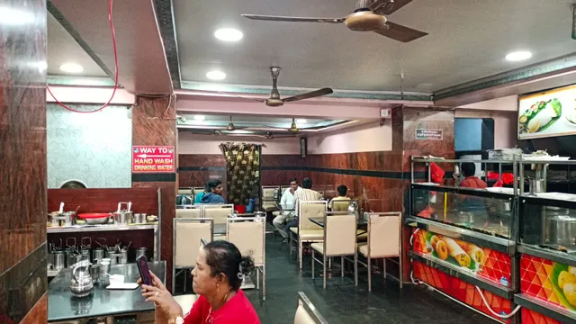 Raghavendra Hotel