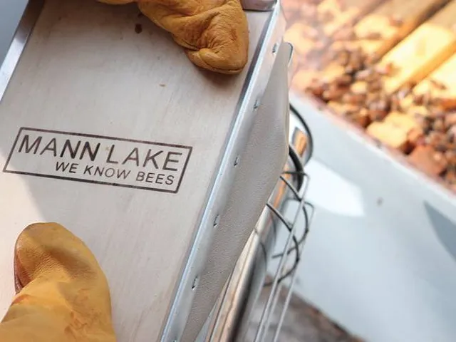 Mann Lake Bee & Ag Supply