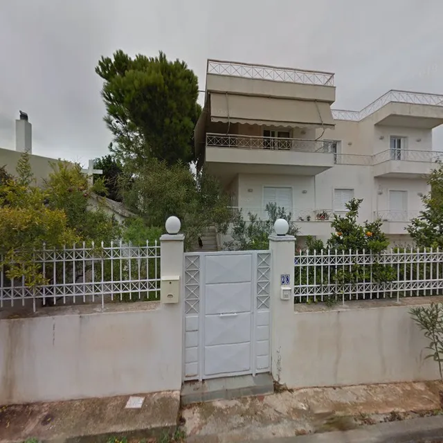 Joan's airport apartment