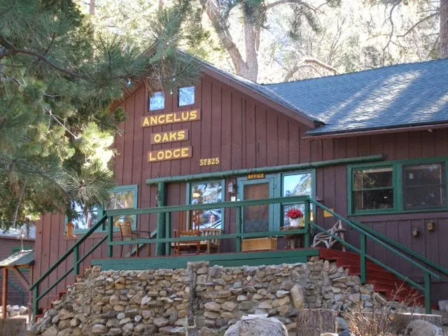 Angelus Oaks Lodge