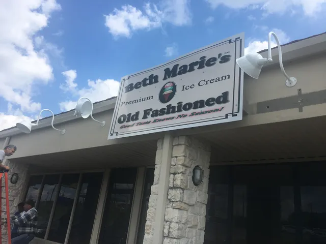 Blue Chip Cookies & Ice Cream