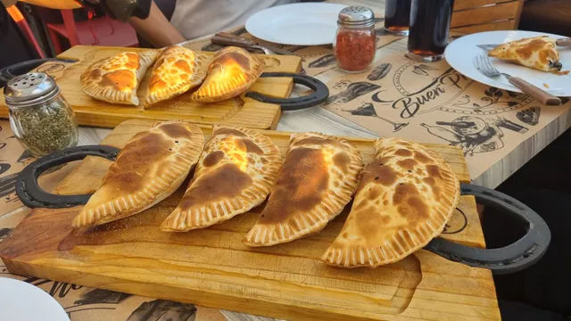 Pikada Pizzas y Empanadas