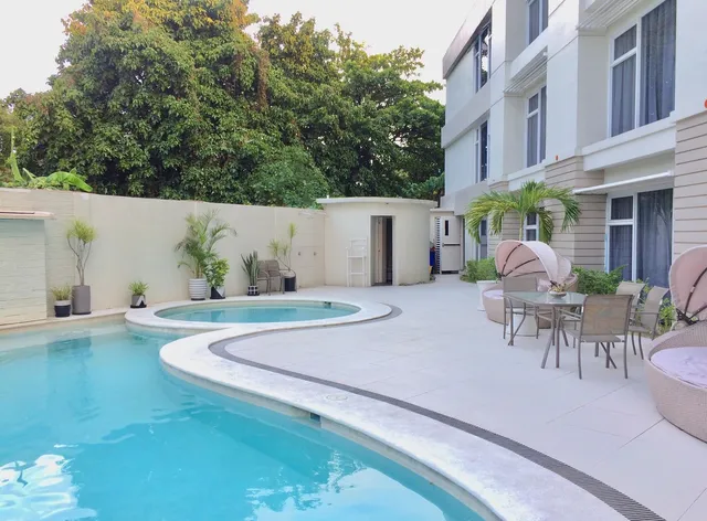 LeBlanc Hotel and Resort