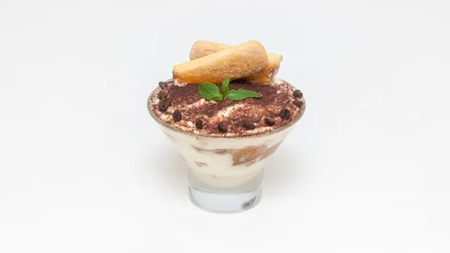 Ad Maiora - Italian Sandwich Shop