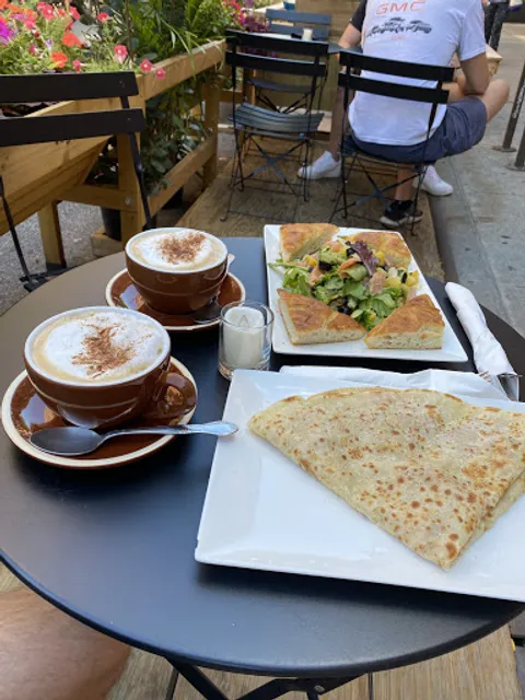 SHADE BAR Crepes