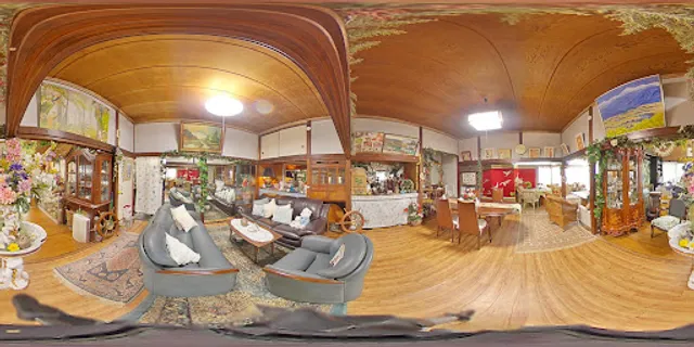 山の上カフェ ファミリア