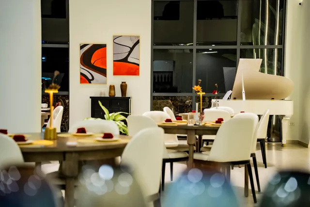 Nhà hàng Lành - Lành Dining