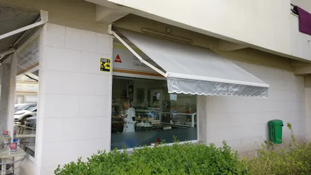 Confeitaria Santa Coina