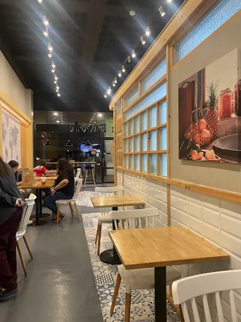 Yi Fang Taiwan Fruit Tea Maginhawa