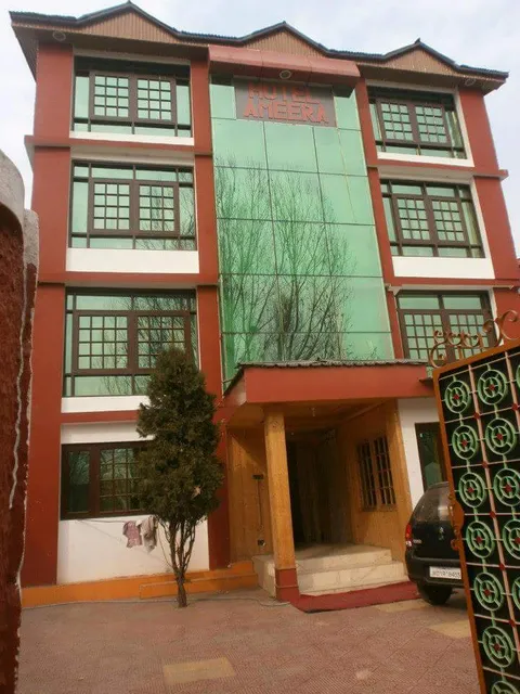 Hotel Ameera.