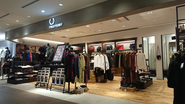 FRED PERRY LUCUA Osaka Store