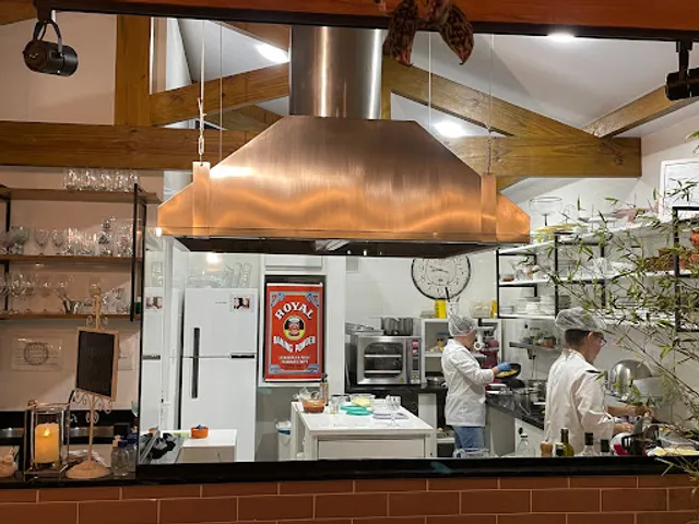 Micheli Naschenweng - Restaurante Cozinha Autoral