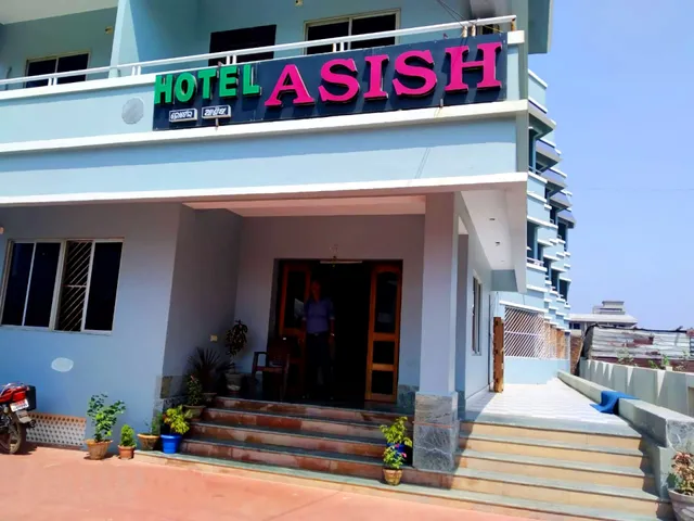 Goroomgo Asish Puri - Sea View Room