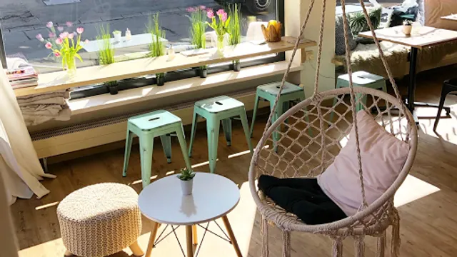 Mandala Café & Yoga