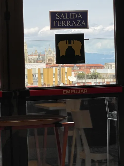 C. Fray Luis de León, 29