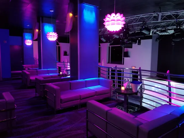 Wave Nightclub at Shephard's