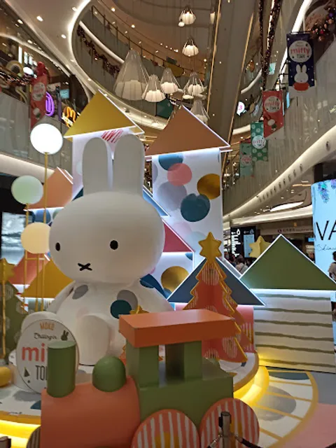 Grand Century Place Blk 1