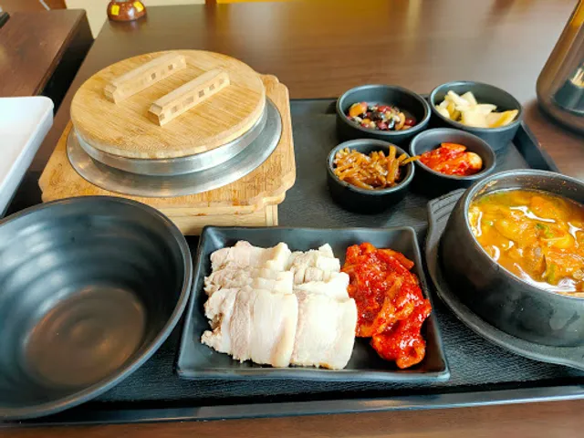 Won Grandma Bossam Pig's Feet Yeosu Yeocheon