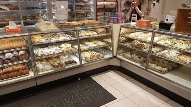Bella-Napoli Italian Bakery