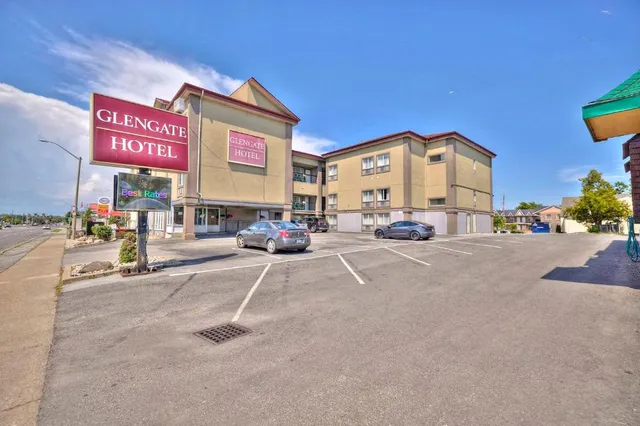 The Glengate Hotel and Suites