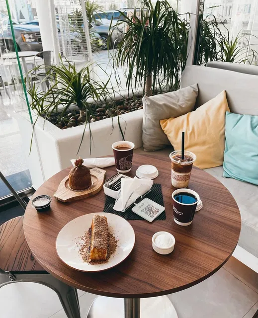 فايف اليفانتس Five elephants