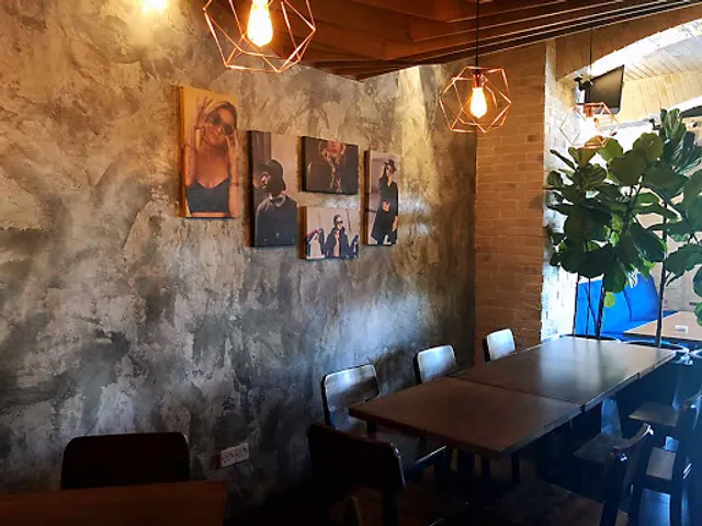 Granite Kitchen & Lounge Bar