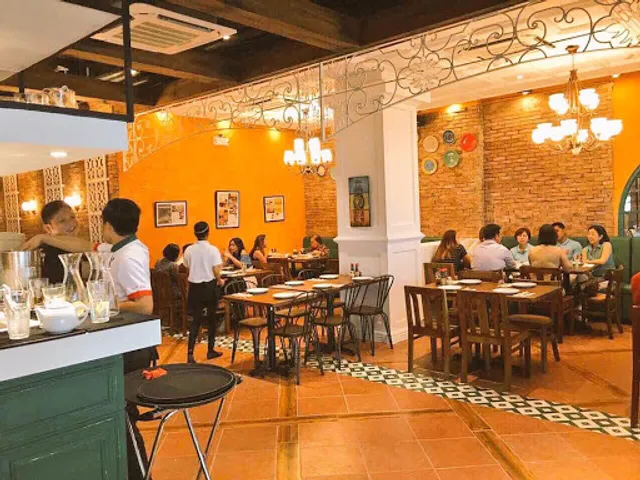 Mama Lou's Italian Kitchen - Ayala Malls The 30th