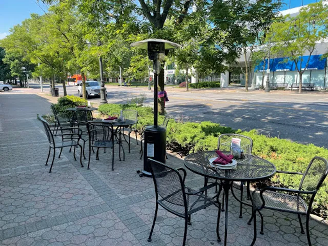 Grimaldi's Pizzeria Garden City