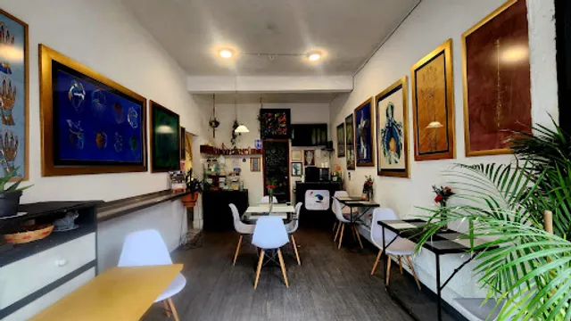 Gallery Cafe by Carlo's Bread