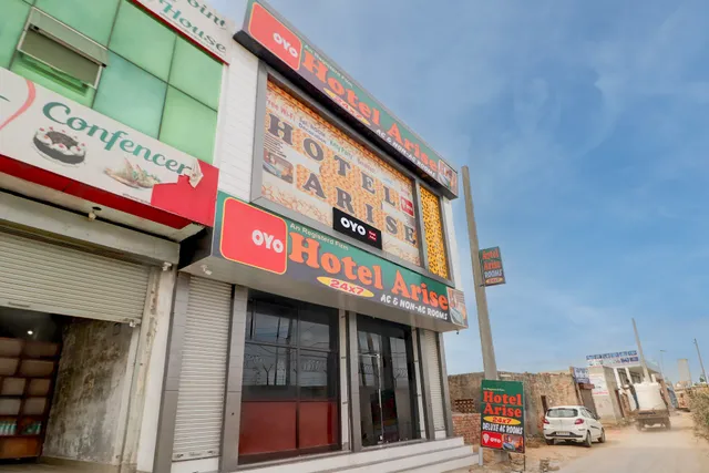 Hotel O Arise