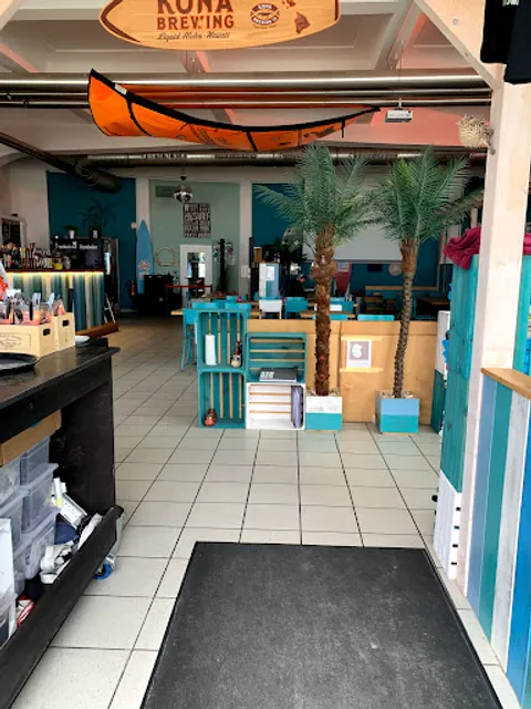 CHILLERS – Burger, Wings, Drinks & More