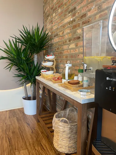 H2O HOUSE HEAD&FOOT CARE