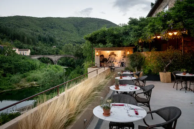 Restaurant & rooms L'école