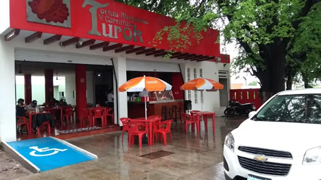 Tortas Ahogadas y Carnitas Turok