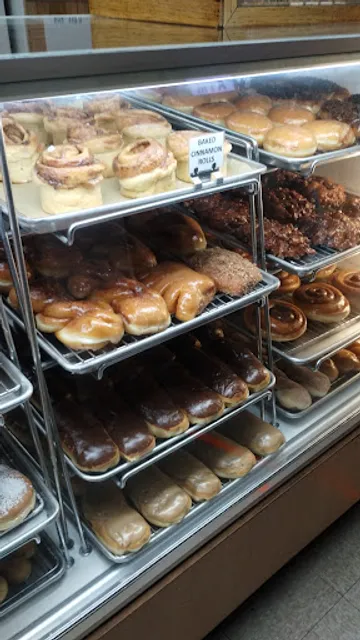 La Siesta Plaza (Foster Doughnuts)