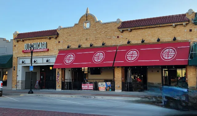 Old Chicago Pizza + Taproom