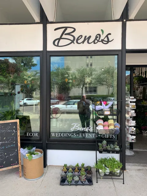 Beno’s Flowers and Gifts