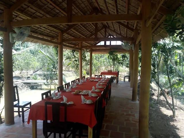 Nhà Hàng Xứ Dừa